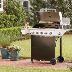 Hot deals on grills at Home Depot