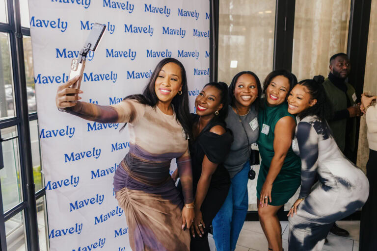 Atlanta influencers take a selfie at Mavely meetup