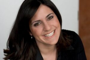 Anne Marie Irey, creator behind Simply Staged and Styled