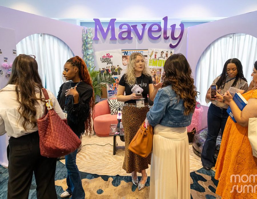 Mom creators at Mavely booth — Mom 2.0 2026 summit in Austin, TX